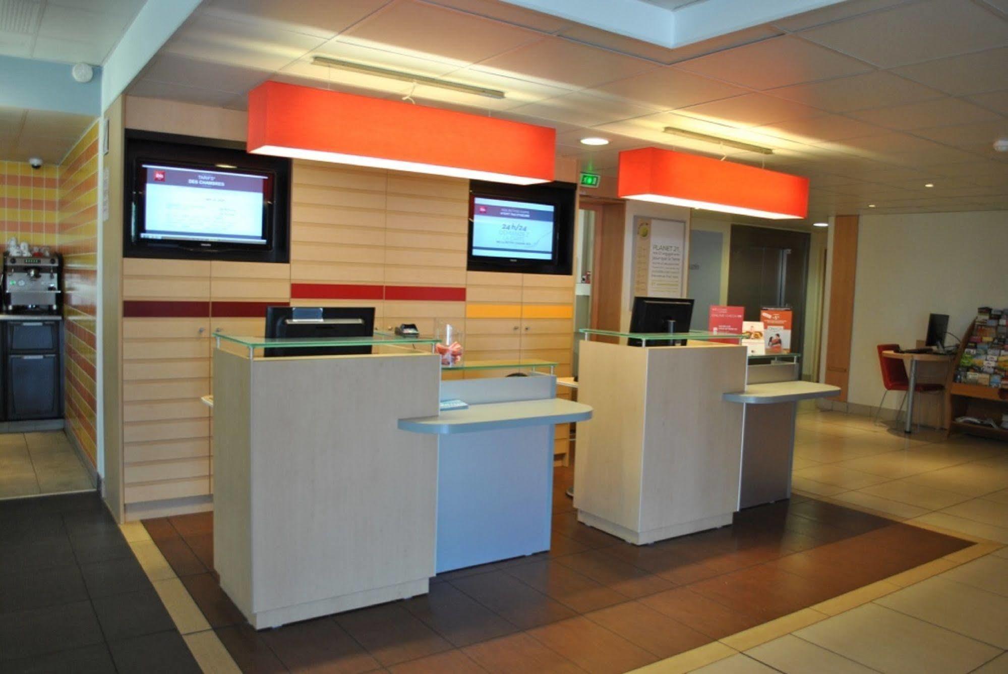 Ibis Loriol Le Pouzin Hotel Exterior photo